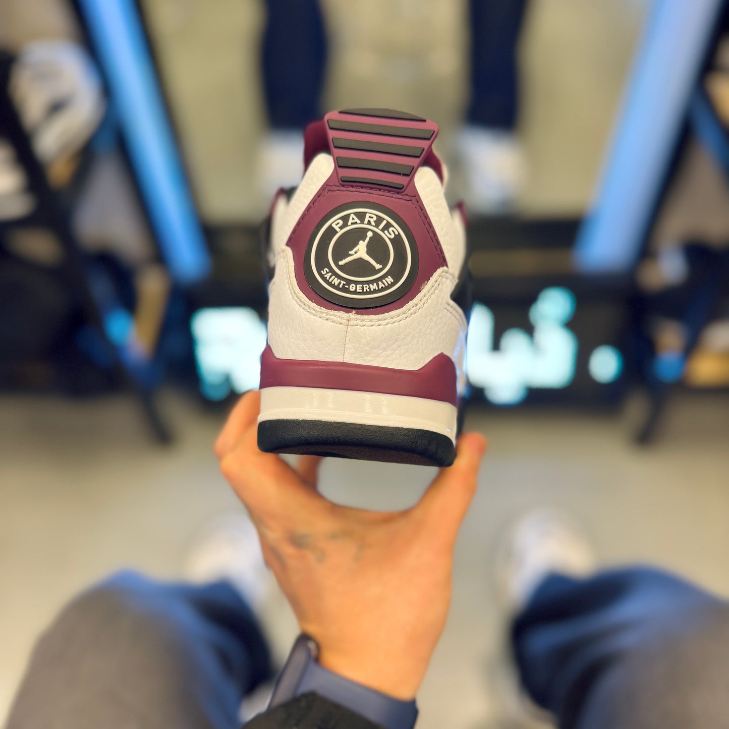 Nike Air Jordan 4