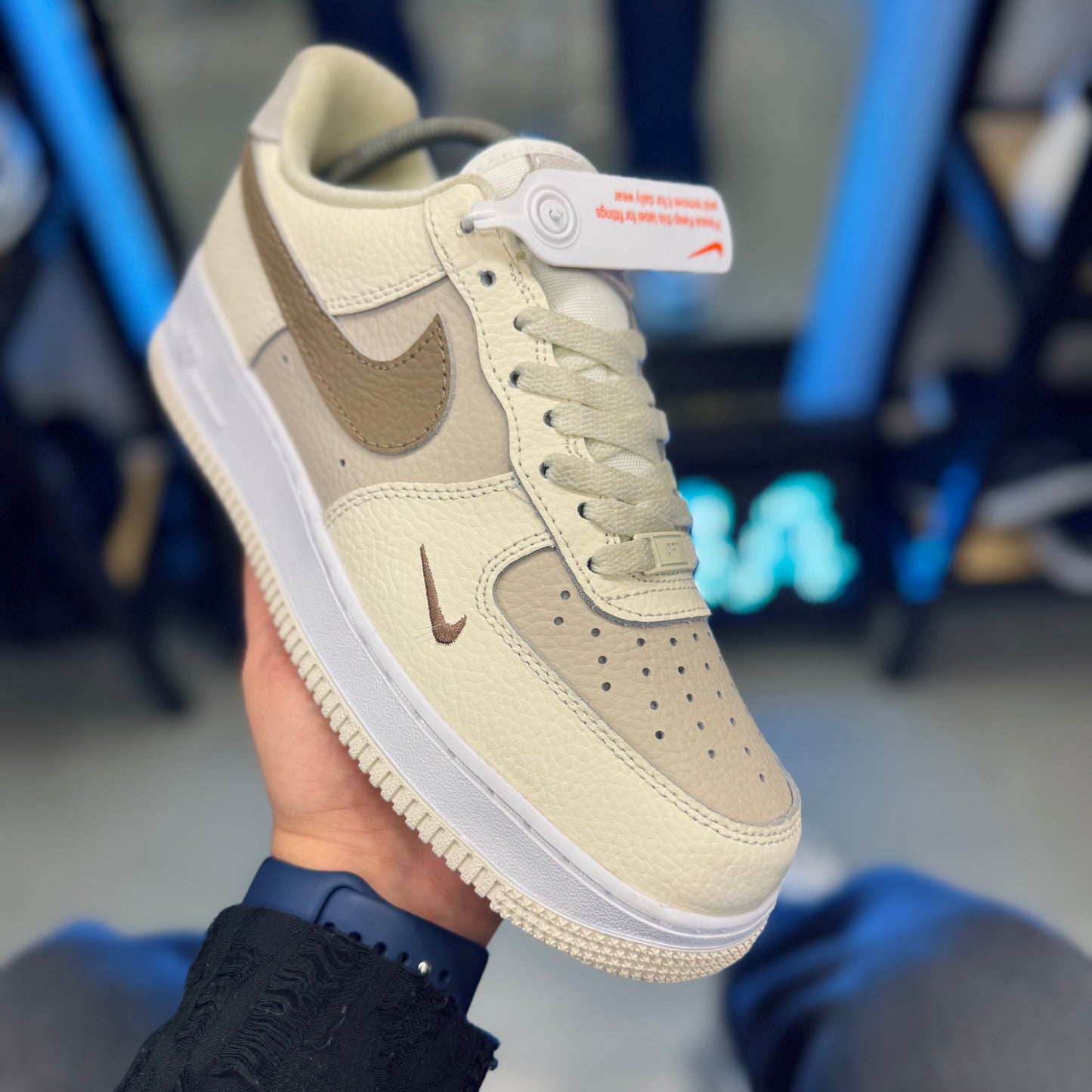 Nike Air Force 1 — Beige