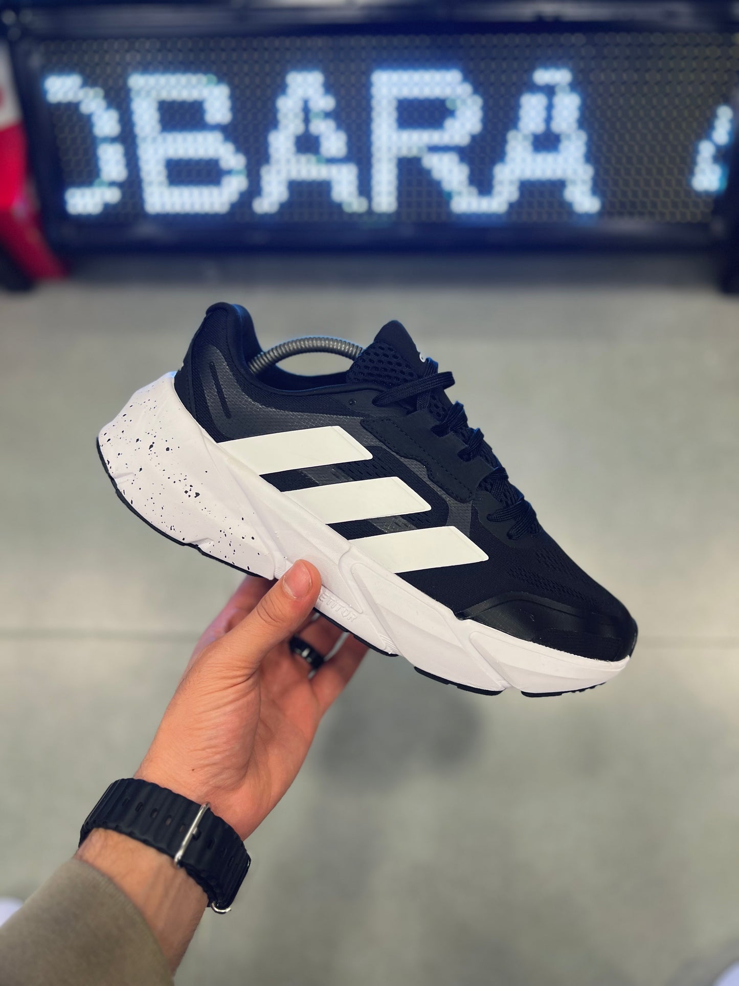 ADIDAS ADSTAR